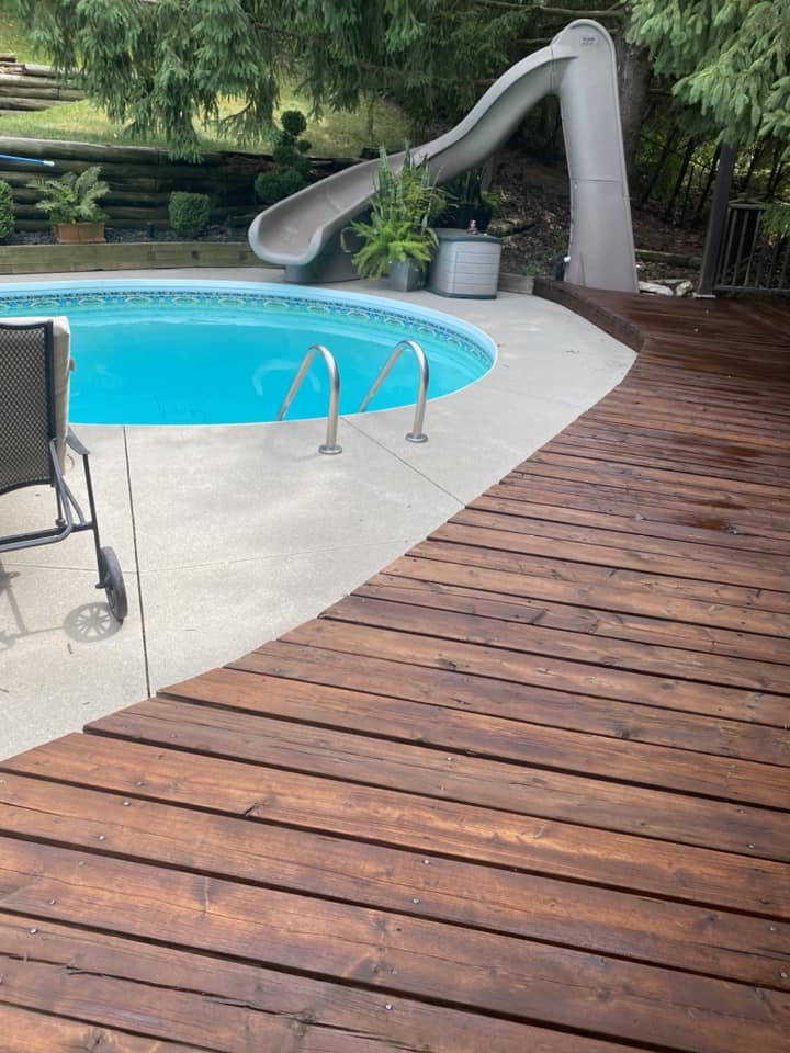 Cedar fence pressure washing in Scarborough